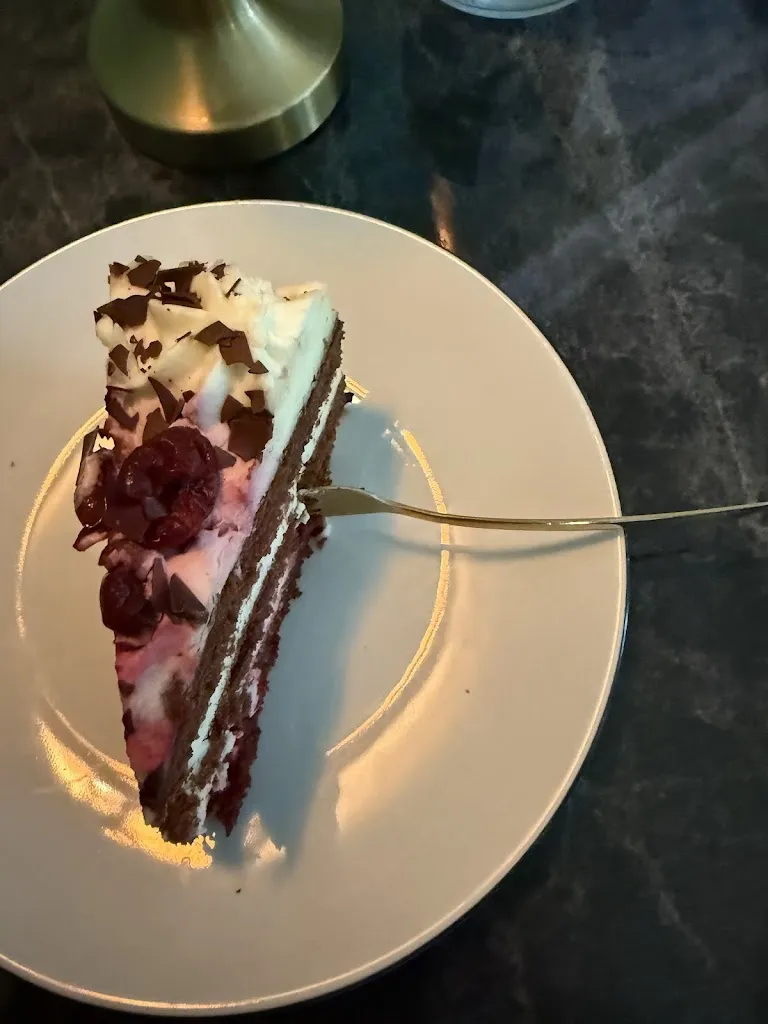 deb grimmer_Café-Restaurant Zuckerbergschloß_Kappelrodeck_avis