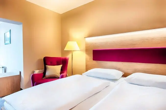 Hotel & Restaurant Seeschloss in Lanke bei Bernau / Barnim_Wandlitz_slider_image_3