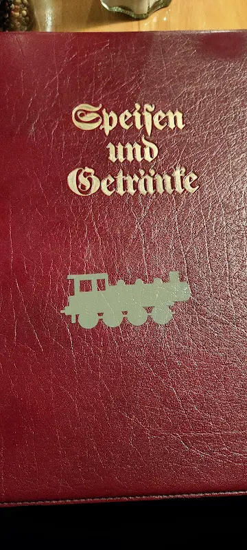 Steven Pillukat_Bahnhofstube_Land_review