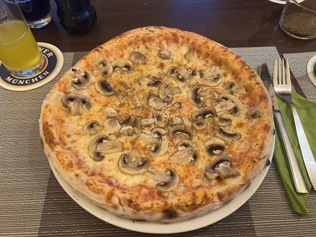 Ristorante Pizzeria Da Femi_Tal_slider_image_2