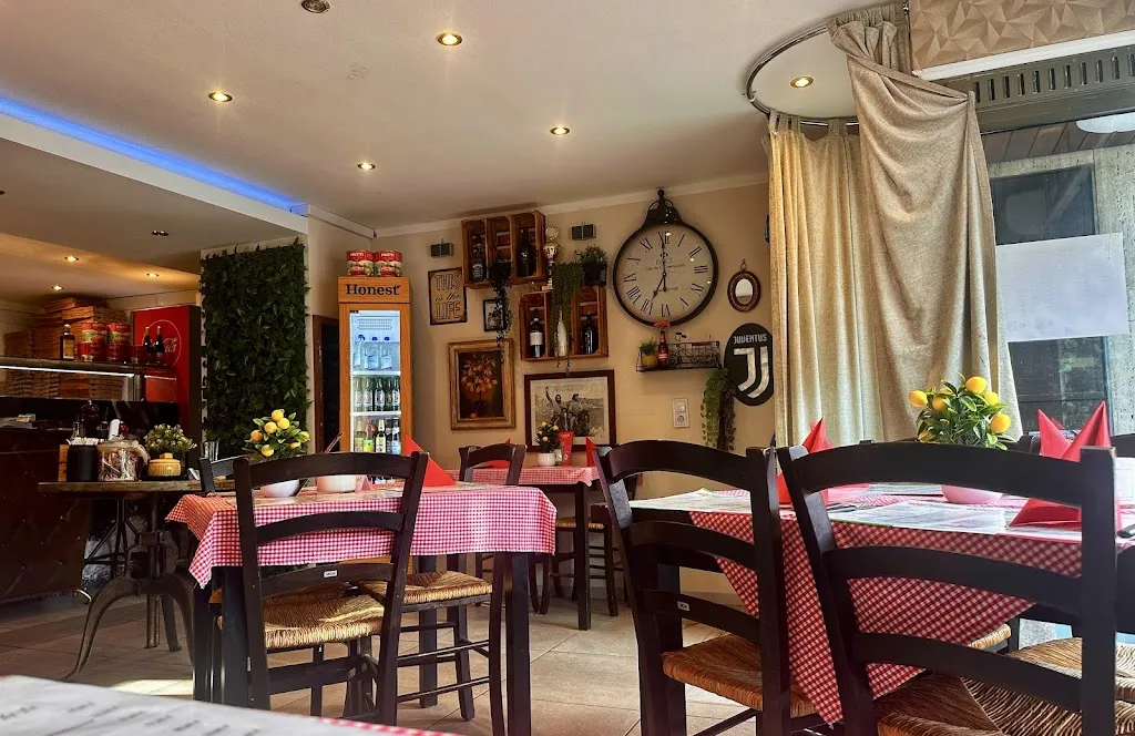 Markus Geier_Pizzeria Bella Italia da Alessia_Kirchardt_review