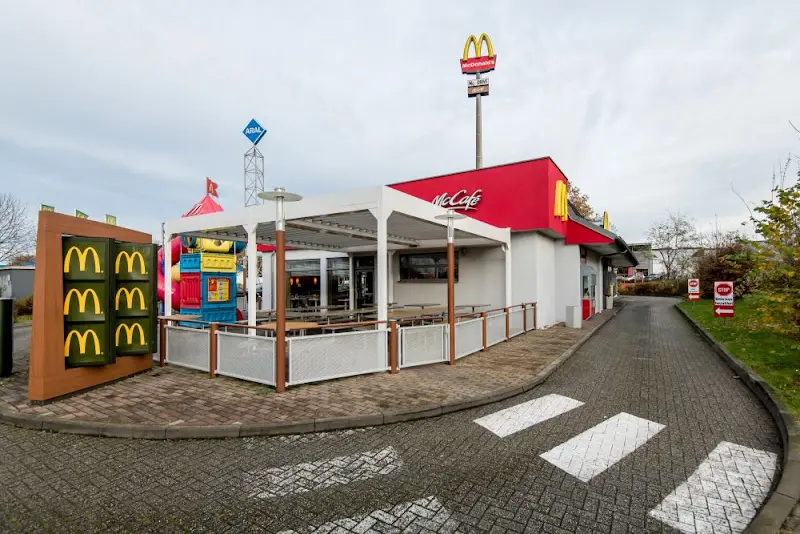 McDonald's Restaurant_Wustermark_slider_image_1