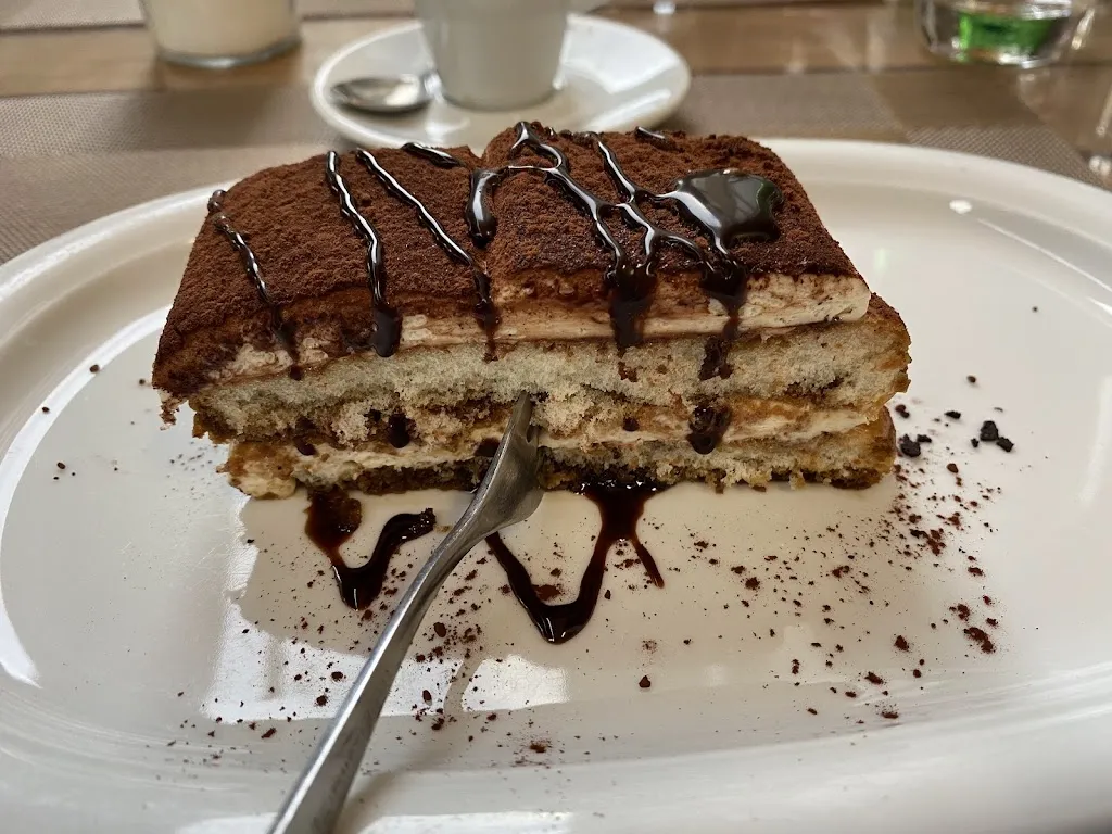 Ristorante La Famiglia_Hamburg_slider_image_3