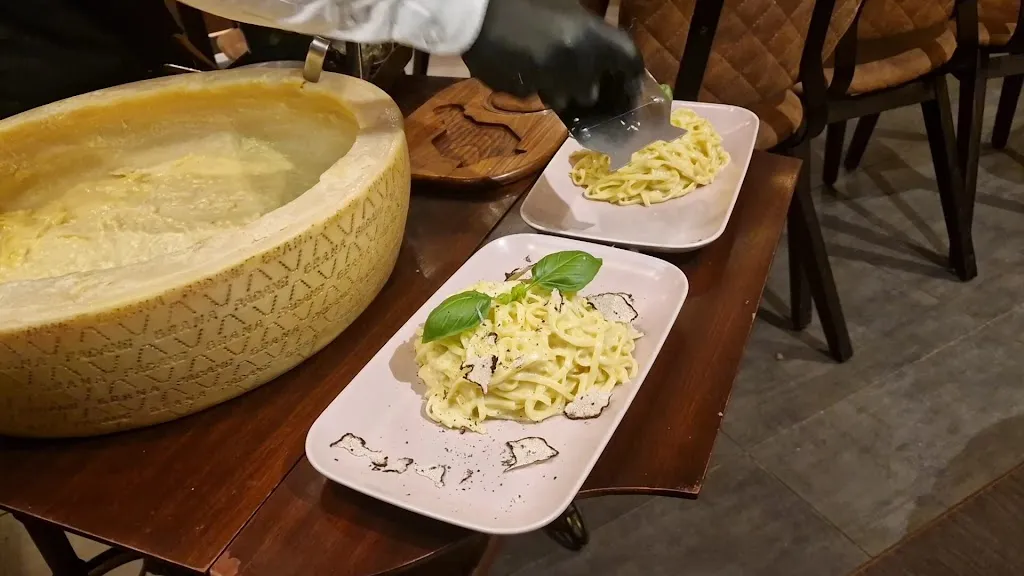 bella luna Ristorante Italiano_Hamburg_slider_image_2