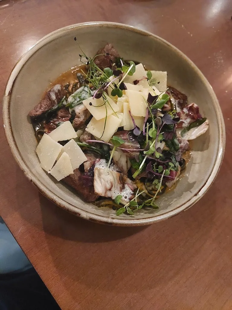 Nicolas Chlebusch_Böckmann's Daily food market_Hamburg_review