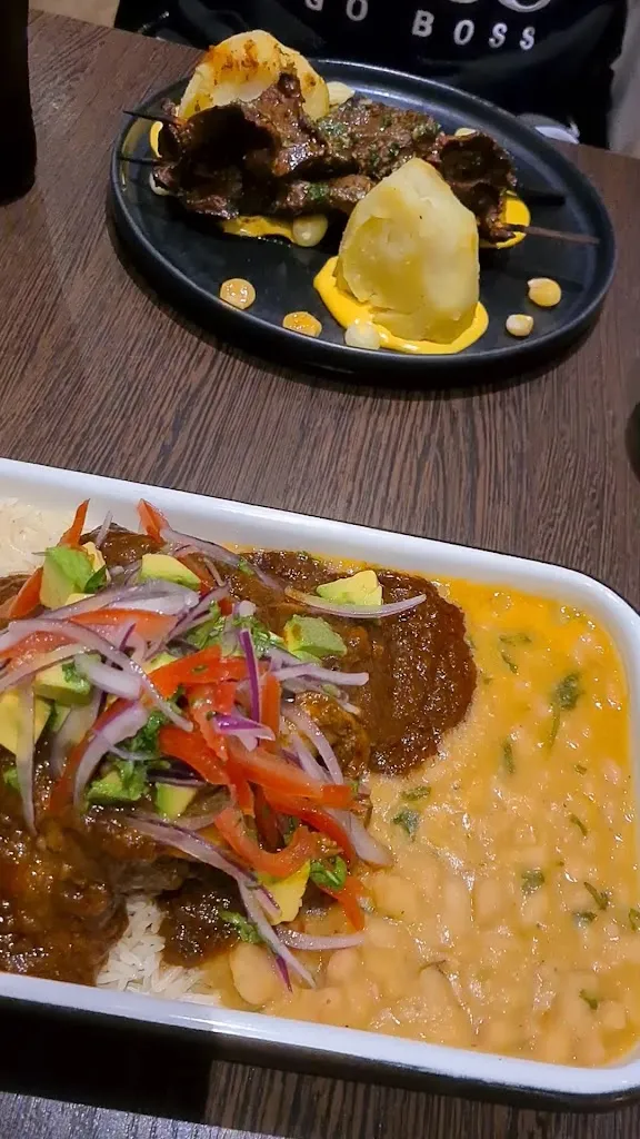 Restaurante La Rosa Mi Barrio_Hamburg_slider_image_2