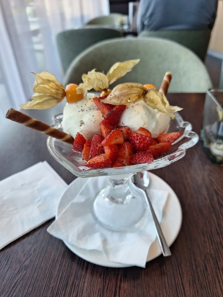 NOVO² RESTAURANT_Hamburg_slider_image_2