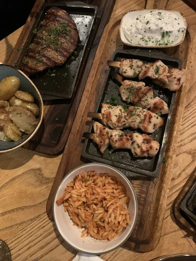 Olha Bondarenko_Mezedes_Hamburg_review