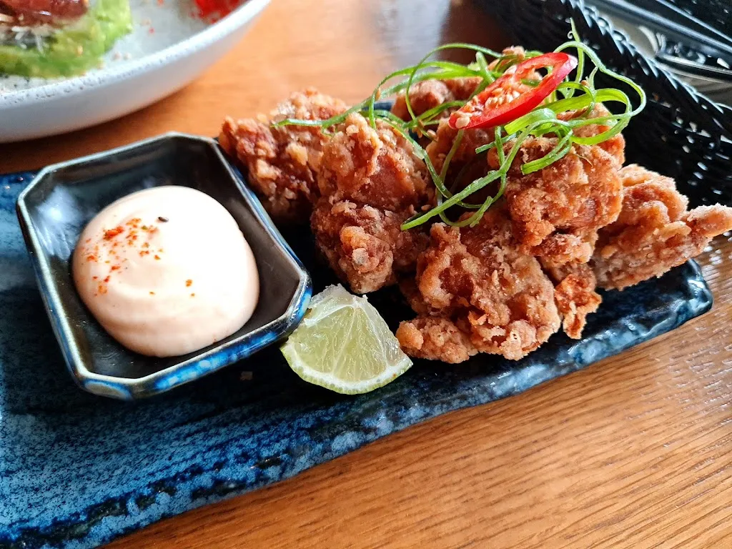 Allan_Nakama_Hamburg_review