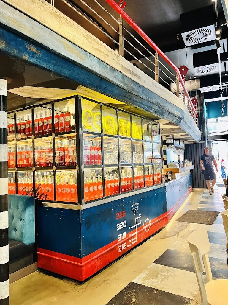 Ahoi Steffen Henssler Hamburg_Hamburg_slider_image_3