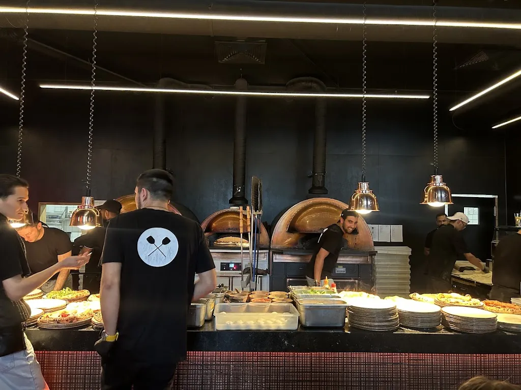 60 Seconds to Napoli | Hamburg_Hamburg_slider_image_3