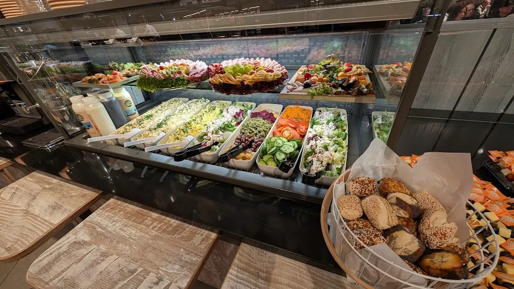 GLOBUS Restaurant Hamburg-Lurup_Hamburg_slider_image_1