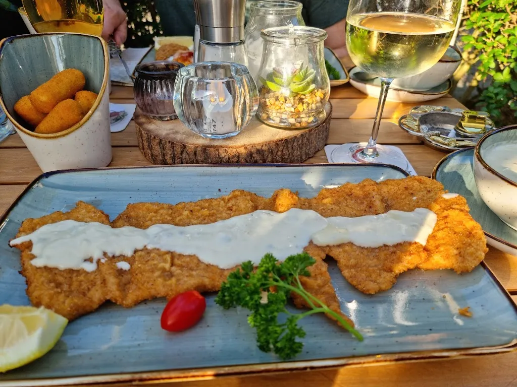 Schnitzelhus Hamburg_Hamburg_slider_image_2