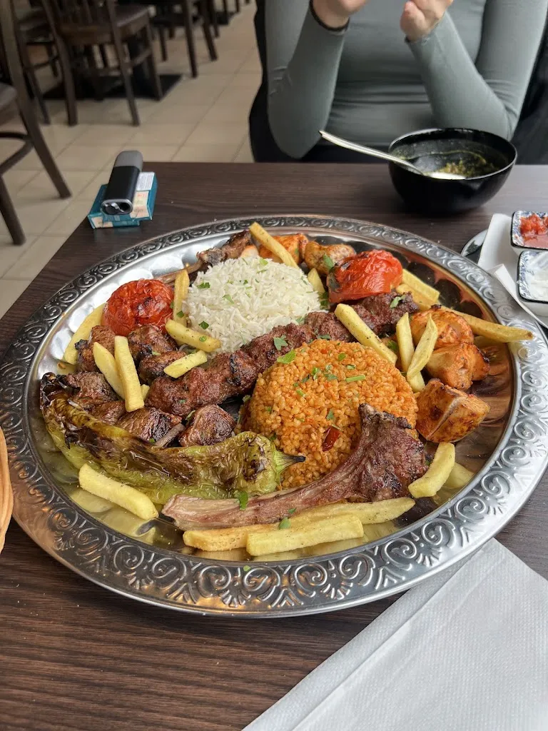jutiar tofiq_NOOR - Oriental Restaurant_Hamburg_reseña