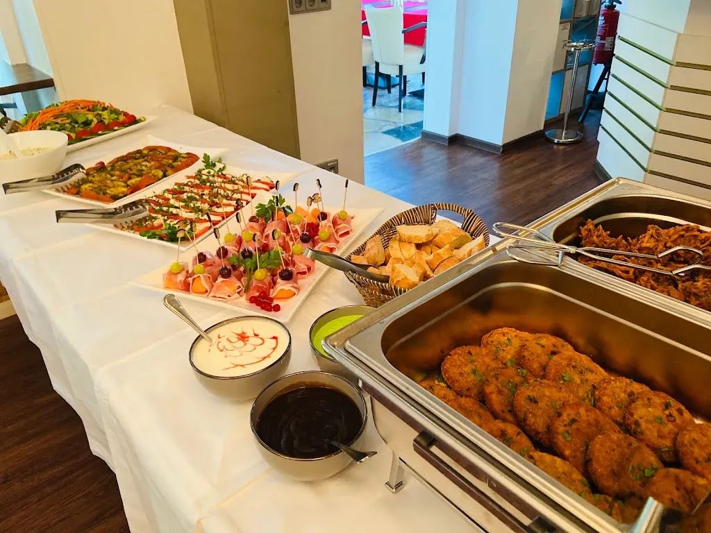 Singh Restaurant am Park_Höhe_slider_image_2