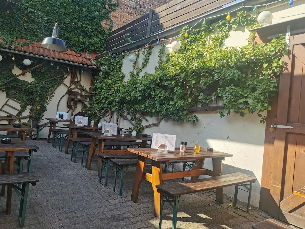 Schreinerei Pfeiffer Gaststätten Betriebs GmbH restaurant in Höhe