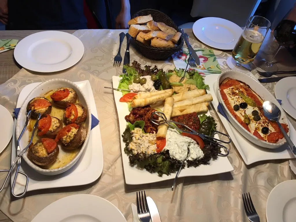 Uzuns Restaurant_Taunus_slider_image_2