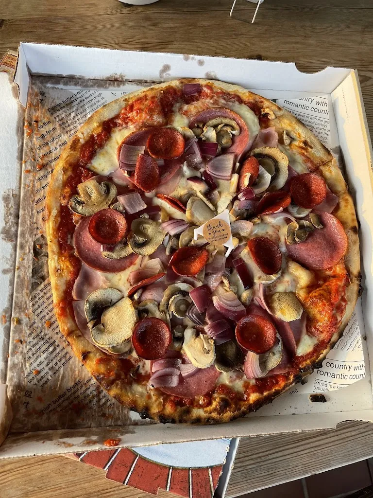 F Palu_Pizzeria Edwardo_Bickenbach_review