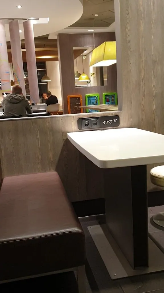 McDonald's_Butzbach_slider_image_2