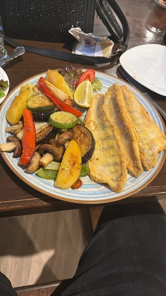 Jasmina Petric_Wirtshaus Im Haag_Dreieich_review