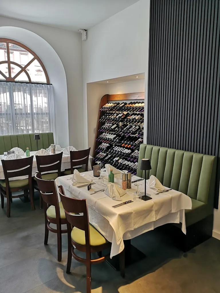 Elia Erbach Restaurant & More_Erbach_slider_image_3