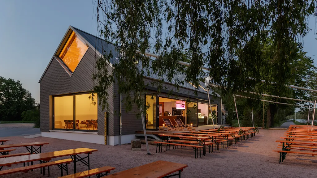 RheinSchänke - MM Rheinterrassen GmbH & Co KG_Rhein_slider_image_1