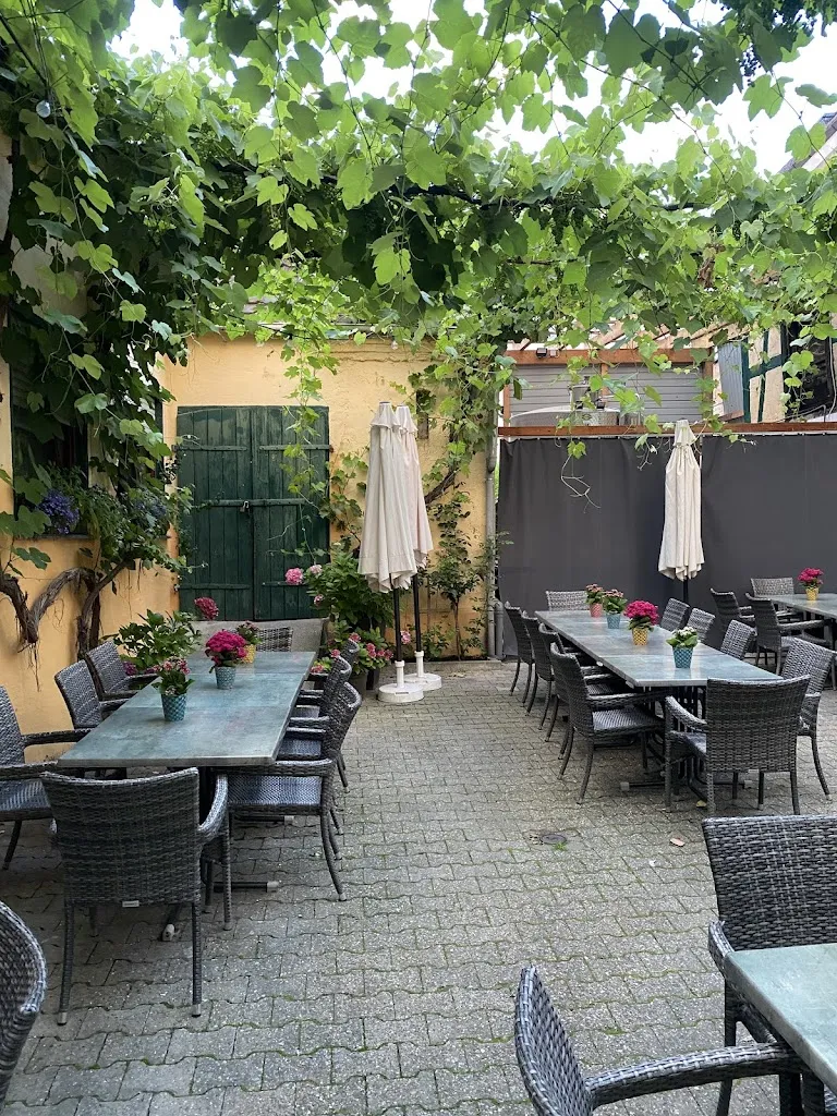 Fleschner Michaela Gutsausschank Schneck_Rhein_slider_image_3