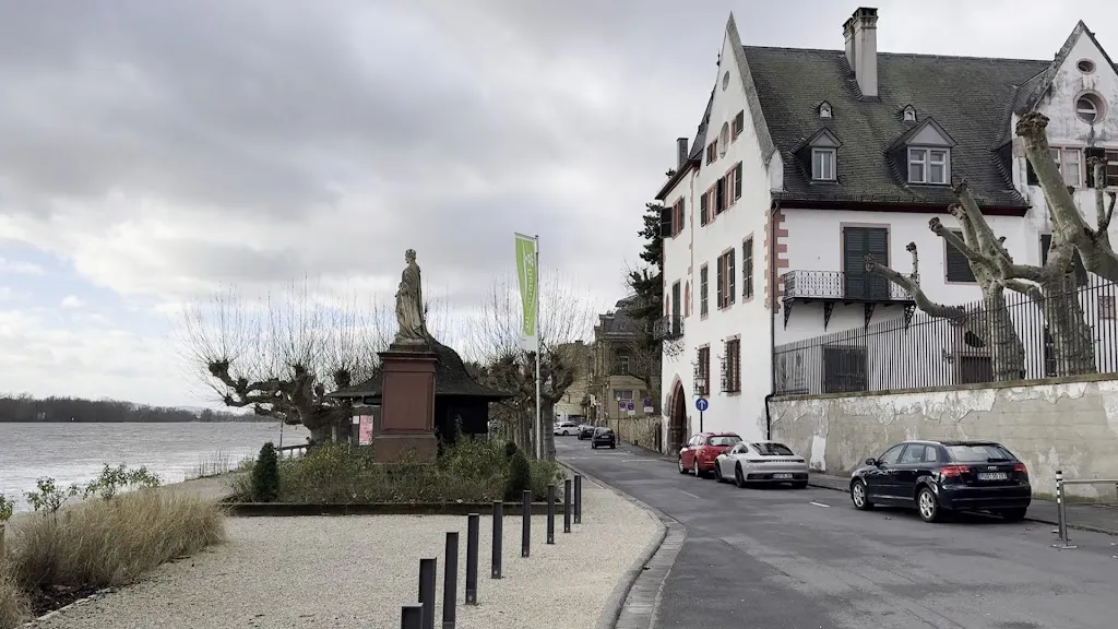 Weinhaus Krone_Rhein_slider_image_2