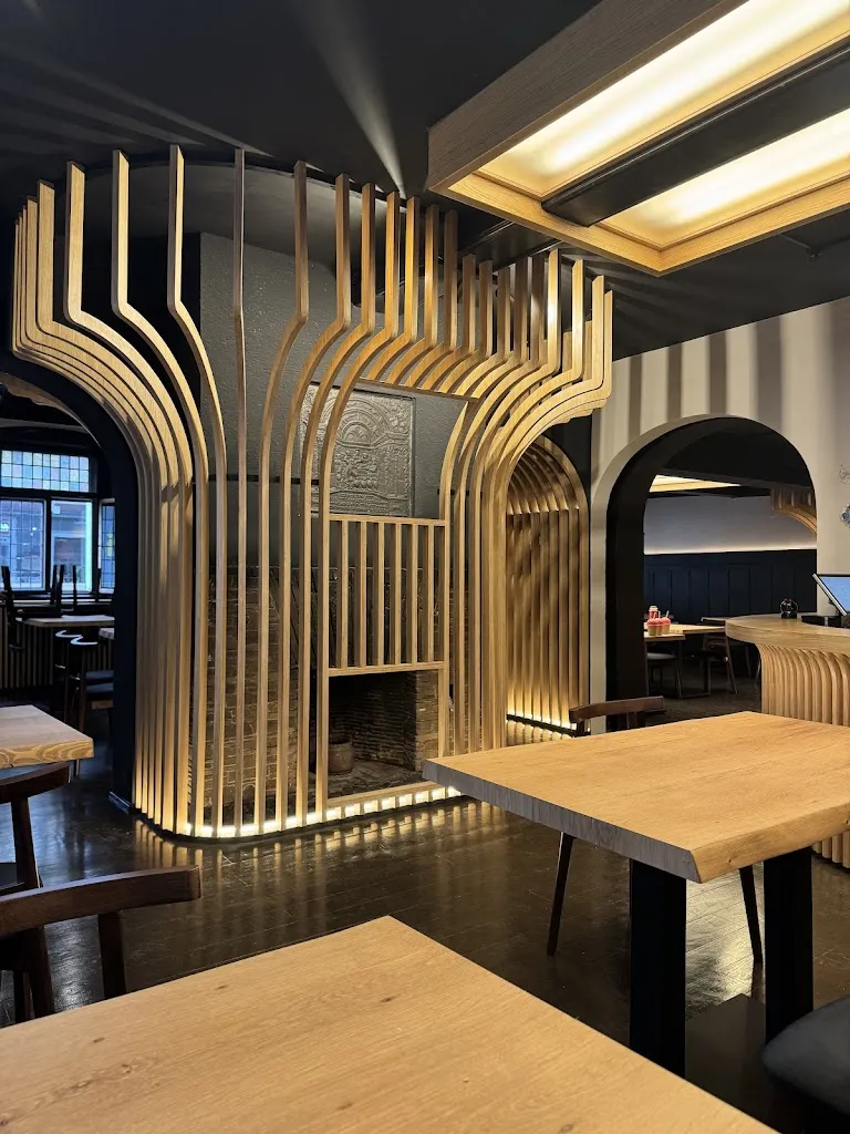 My Chi Chi_Rhein_slider_image_1