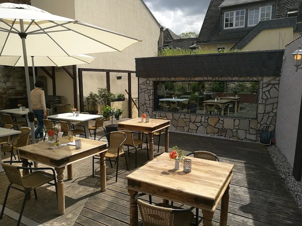 Than & Luc_Rhein_slider_image_1