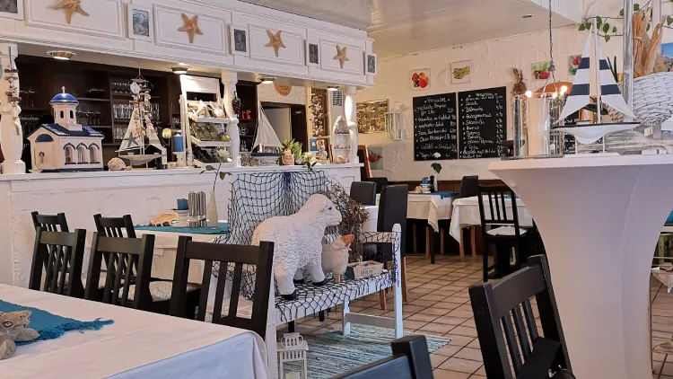 Athenas Mediterrane Küche restaurant in Rhein