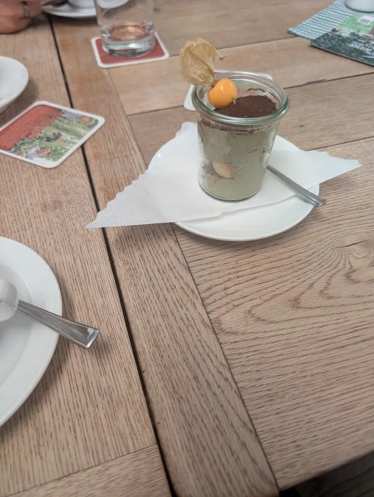 Aziz_Rössle Haselburg GmbH_Allgäu_review