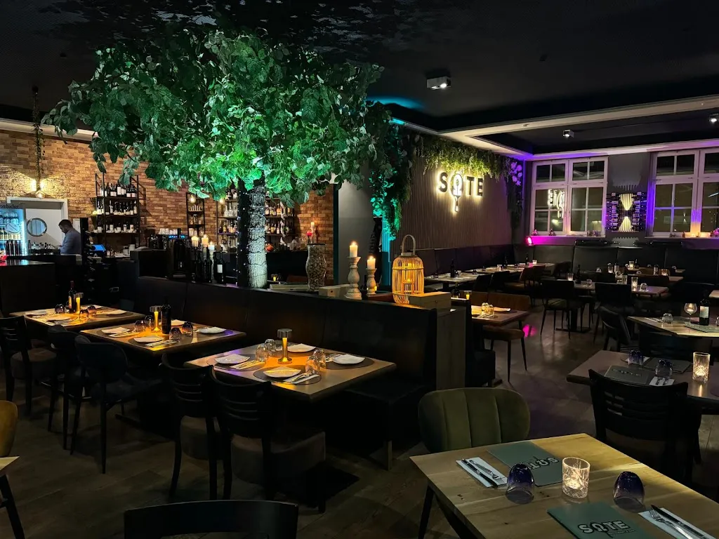 Casper Cafe & Cocktailbar restaurant in Hanau