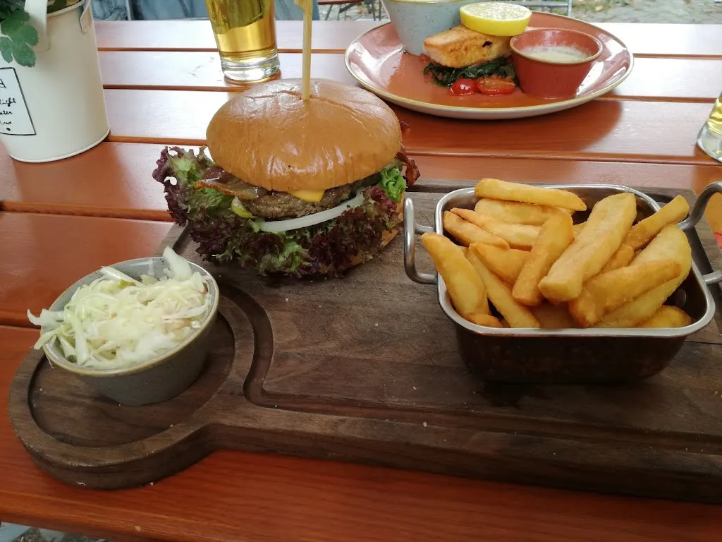 Menü_Drei Meter über dem Main_Main_Bild_7