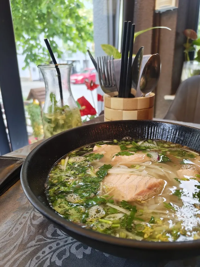 Menu_Restaurant Miraku_Main_image_9