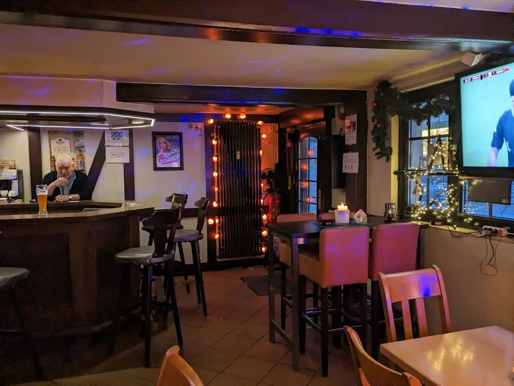 Grüner Baum restaurant in Main