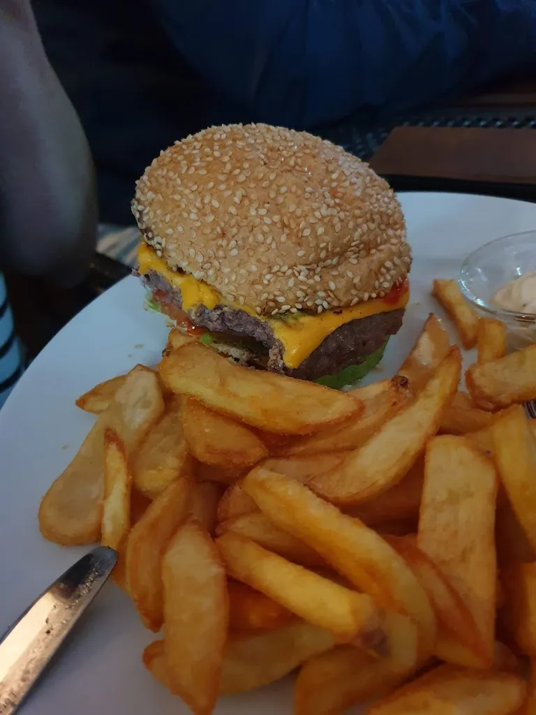 Menu_BAHNSINN ...die Bar mit Anschluss_Main_image_7