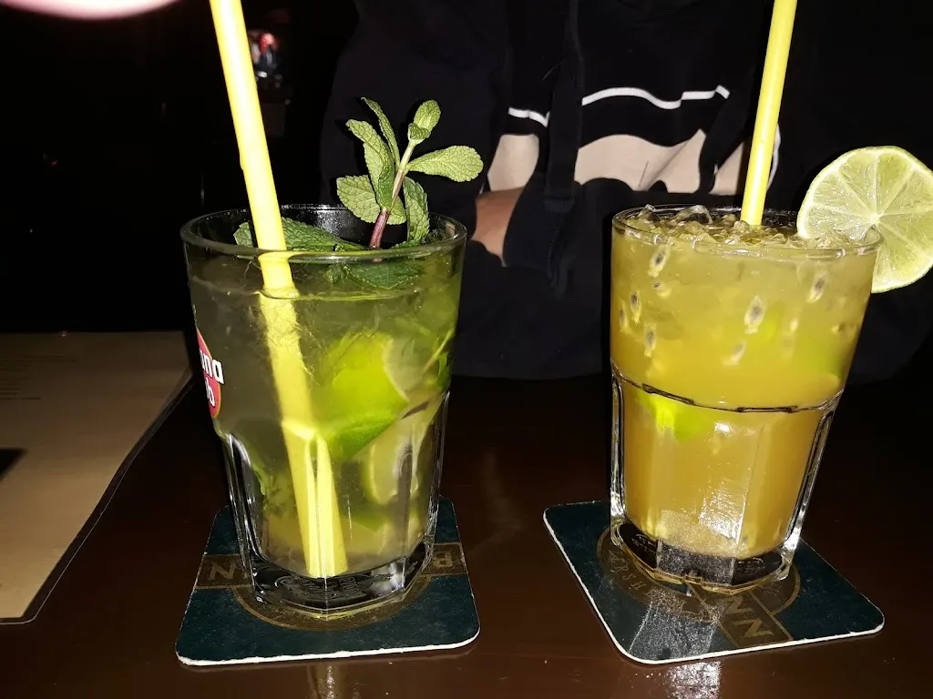 BAHNSINN ...die Bar mit Anschluss_Main_slider_image_2