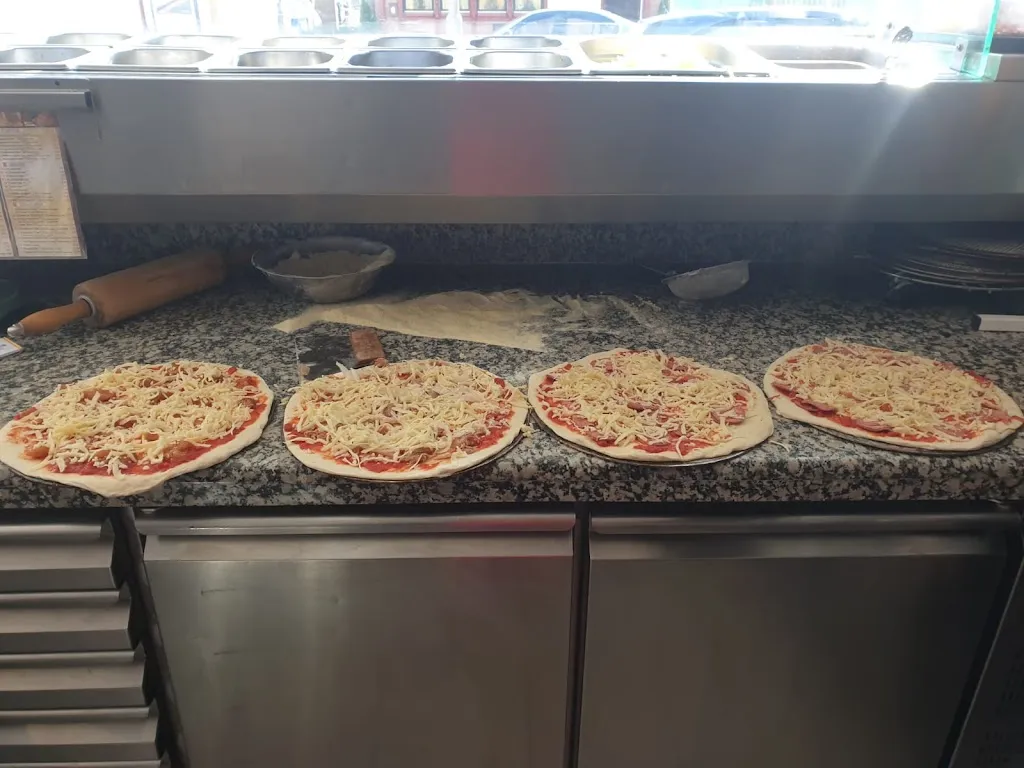 Menu_Pizzeria Atlas_Main_image_3