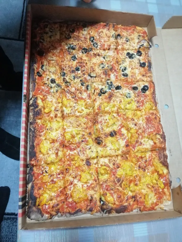 Menu_Pizzeria Atlas_Main_image_5