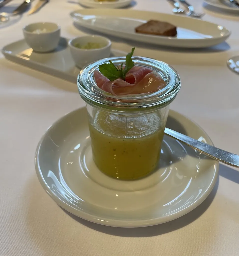 Martha Hug_Gasthof zum Kranz_Lottstetten_recensione