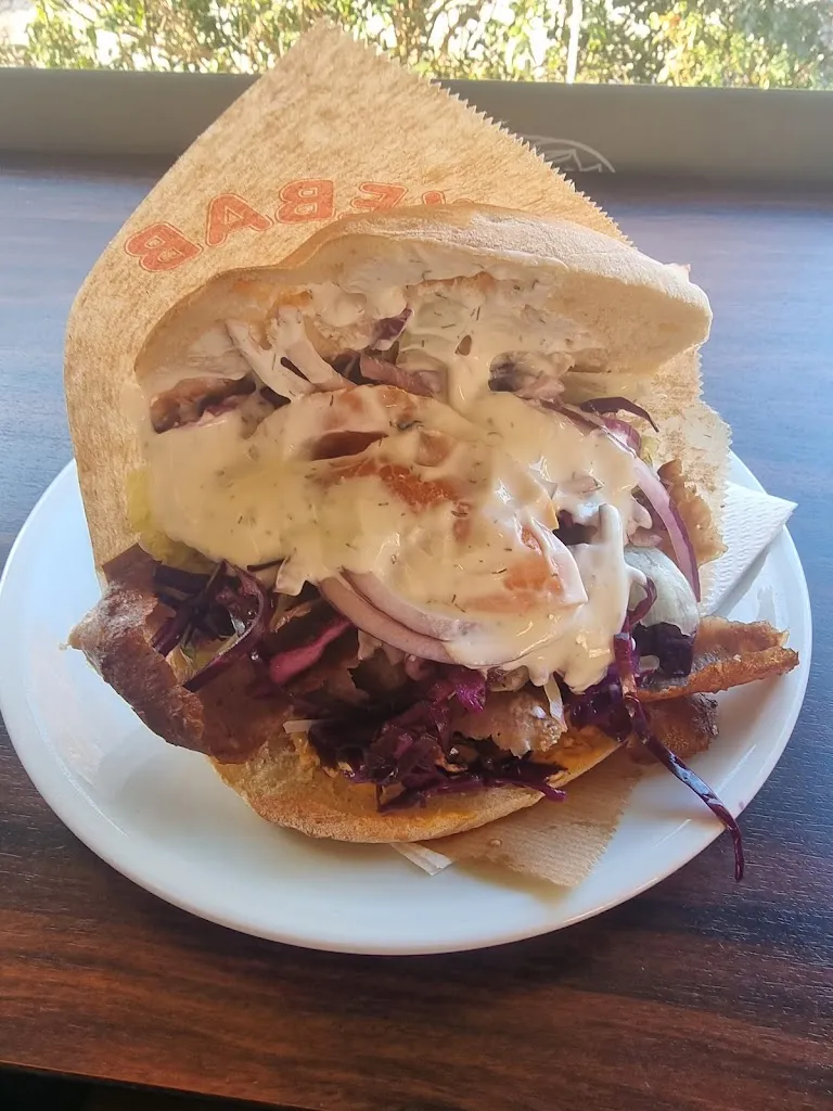 Daniel Heinisch_The best Kebap im Tal_Tal_recensione