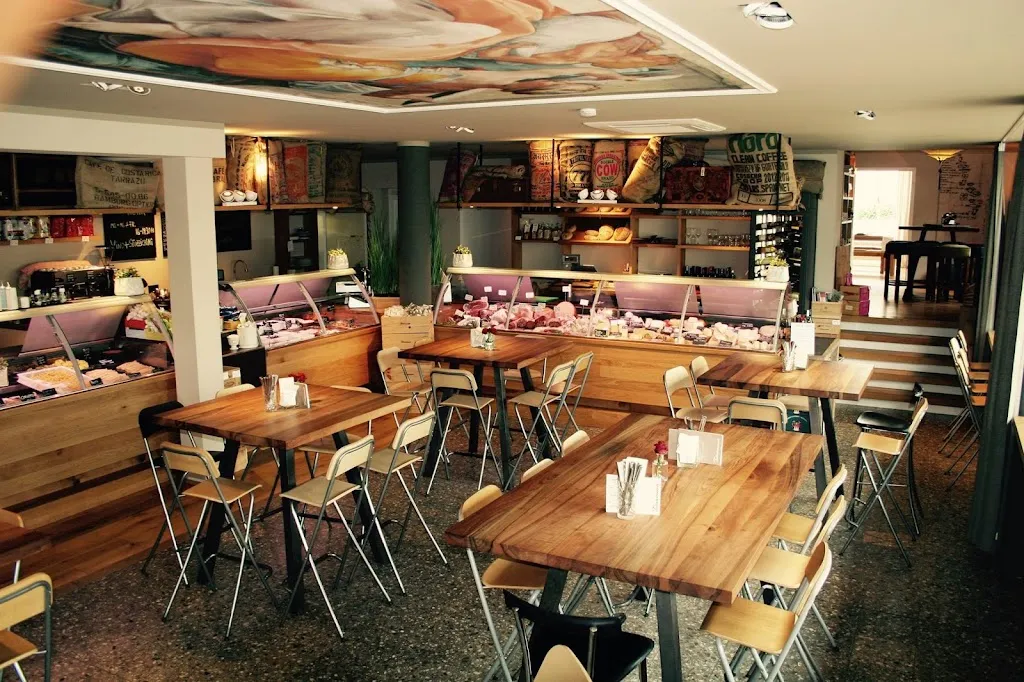 Tuttolomondo_(Taunus)_slider_image_1