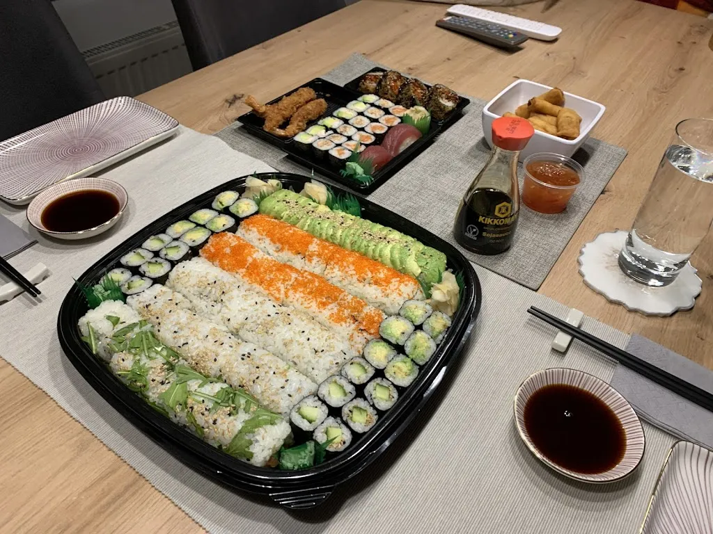 Menu_Salmon Sushi & Noodle Bar__imagen_1