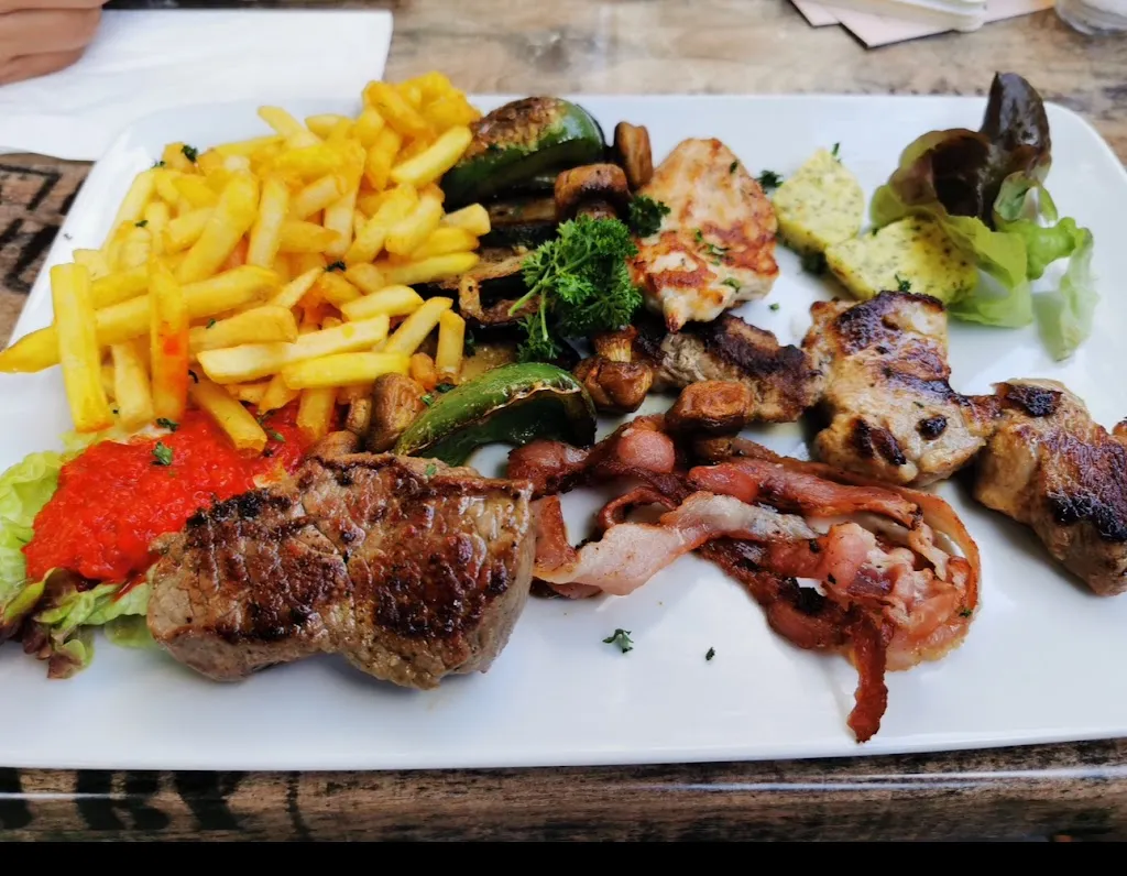 Brunnenschänke_Taunus_slider_image_3