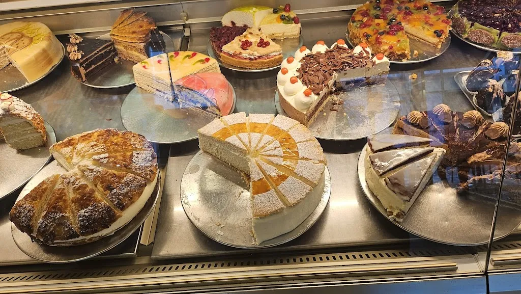 Café Konditorei Schmerker_Lampertheim_slider_image_1