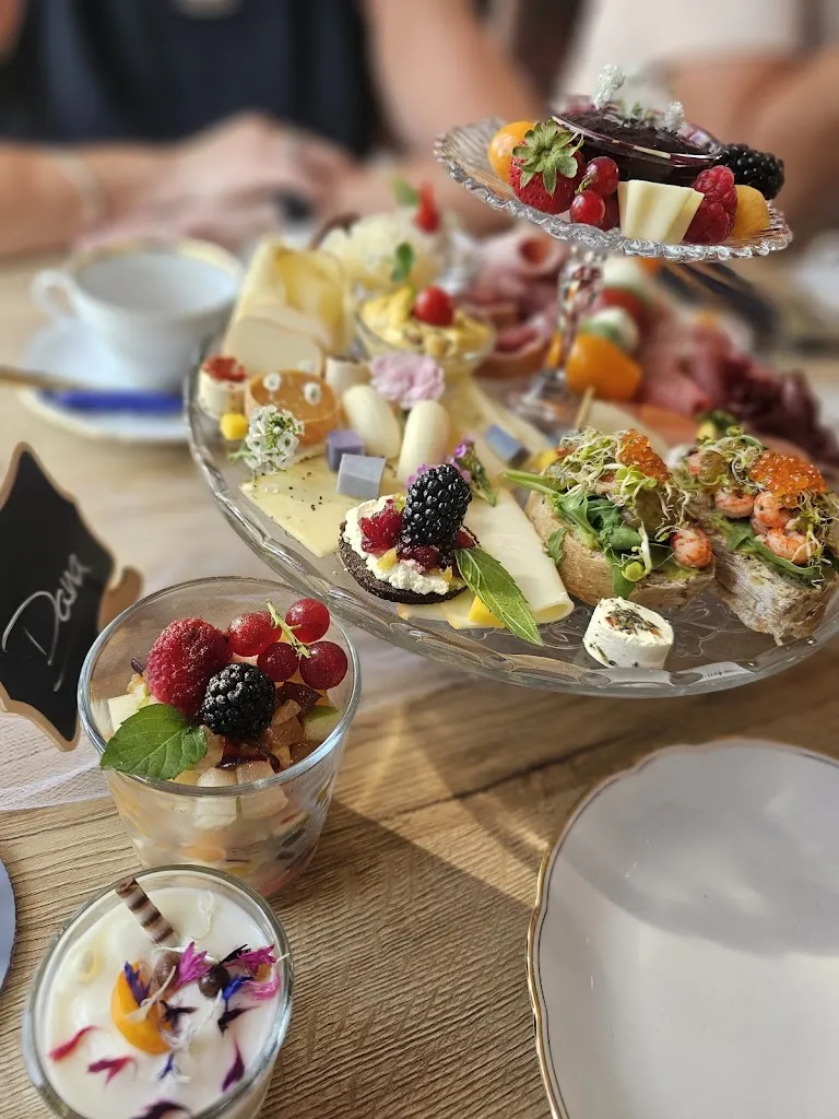 Lieblingsessen im alten Bahnhof Mengerskirchen_Mengerskirchen_slider_image_3