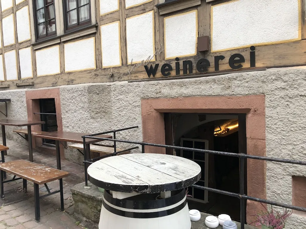 Franzis Weinerei_Michelstadt_slider_image_1