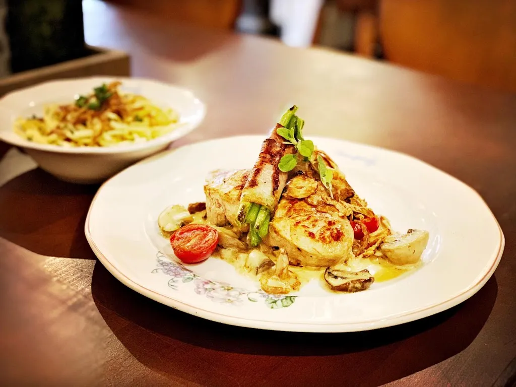 Apfelweinhaus Schwarzer Adler_Michelstadt_slider_image_2