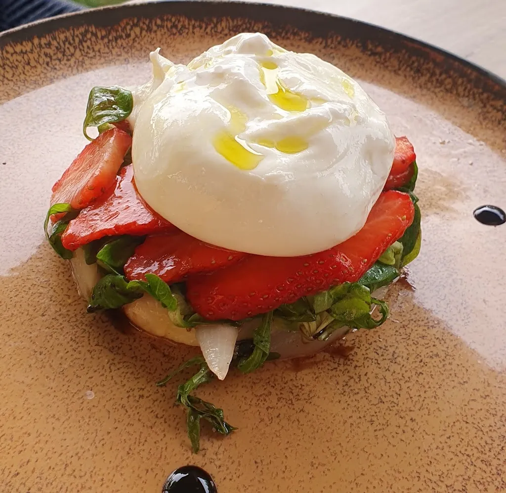 Andreas Heinz Laus_Ristorante Italiano Tennispark_Main_review